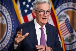 Le président de la Réserve fédérale, Jerome Powell, a laissé la porte ouverte à deux hausses supplémentaires consécutives des taux de la part de la banque centrale américaine dans les prochains mois. (archives)